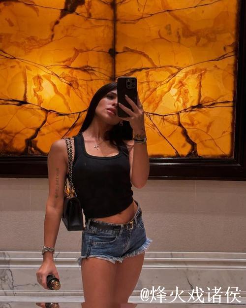 太阳报:恩佐妻子承认“分手炮” 太阳报:恩佐妻子承认“分手炮”